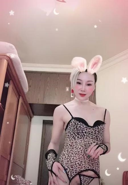 三通SM调教女王