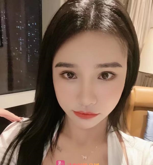 华师韵涵