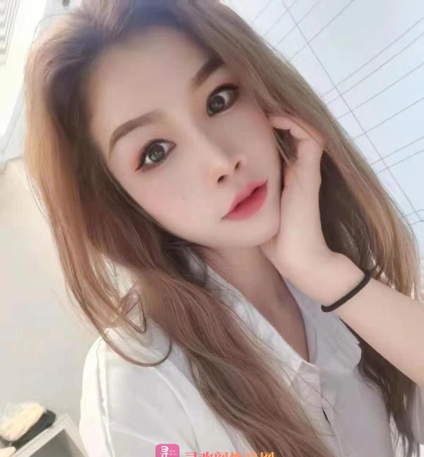 美少女朵儿