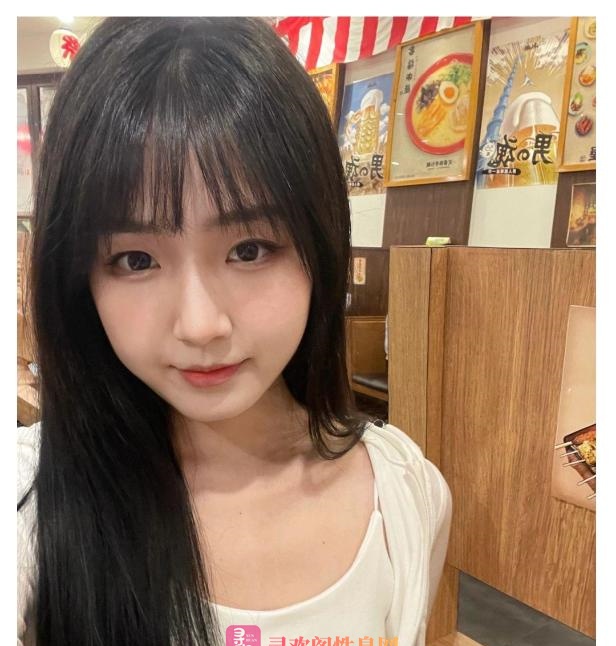 颜值较高妹子