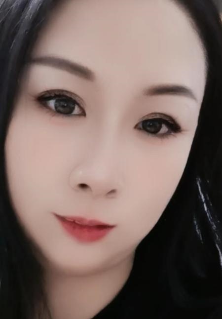黑丝旗袍骚蜜儿