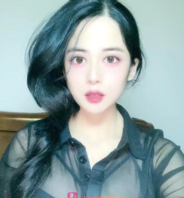 河东黑丝大奶少妇