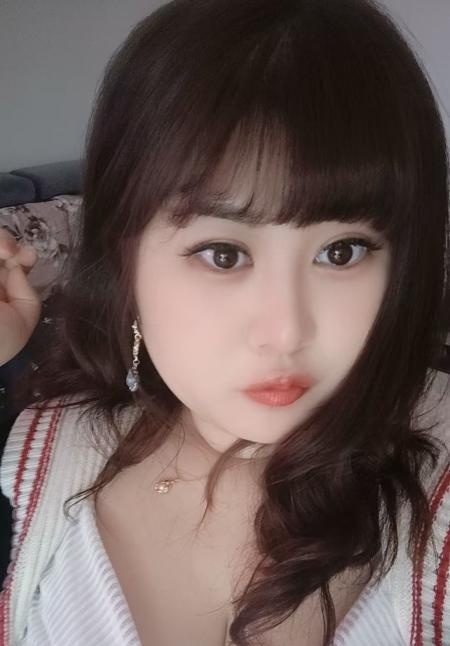 大连可爱大胸妹