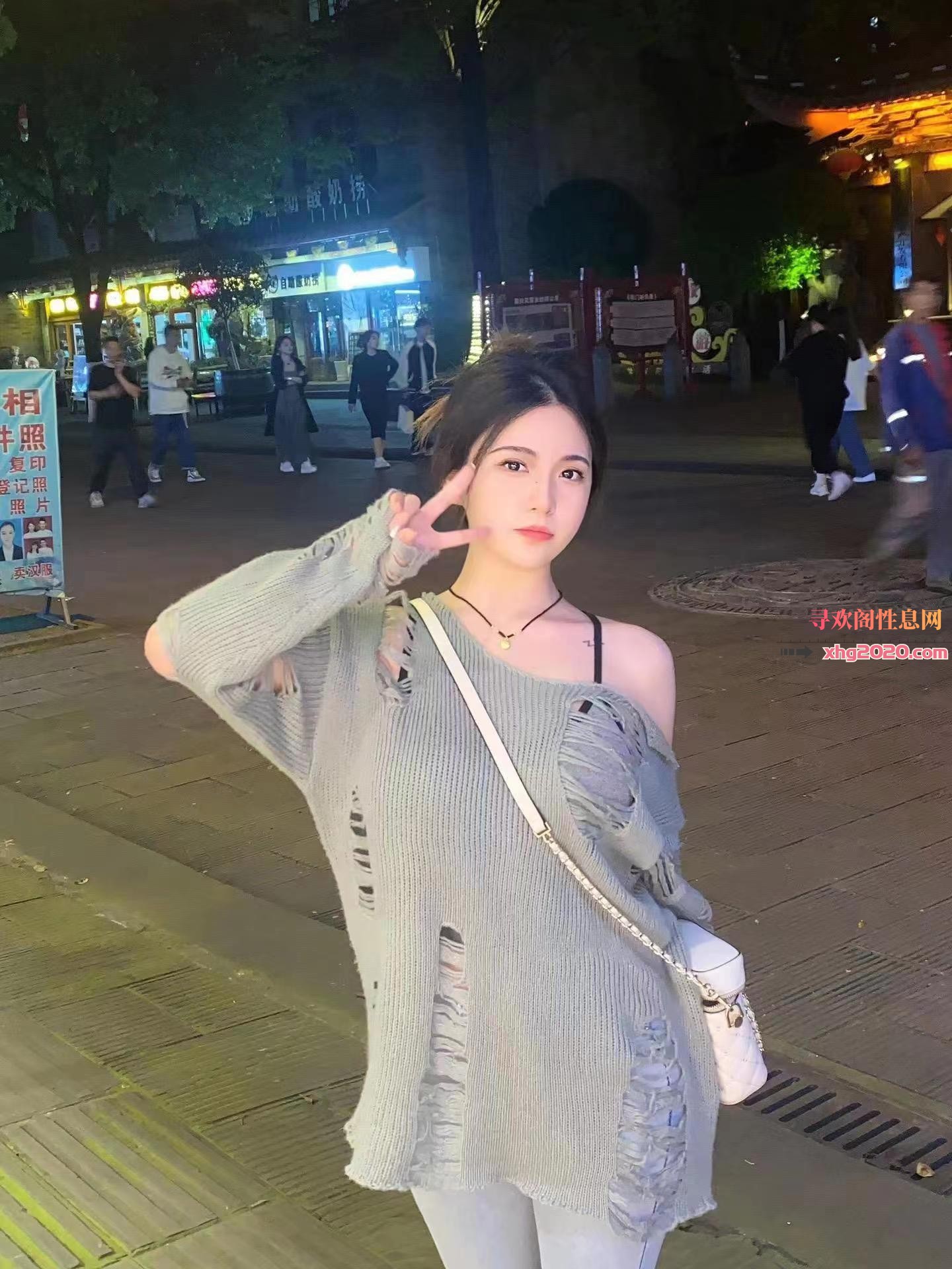 热情大奶骚货