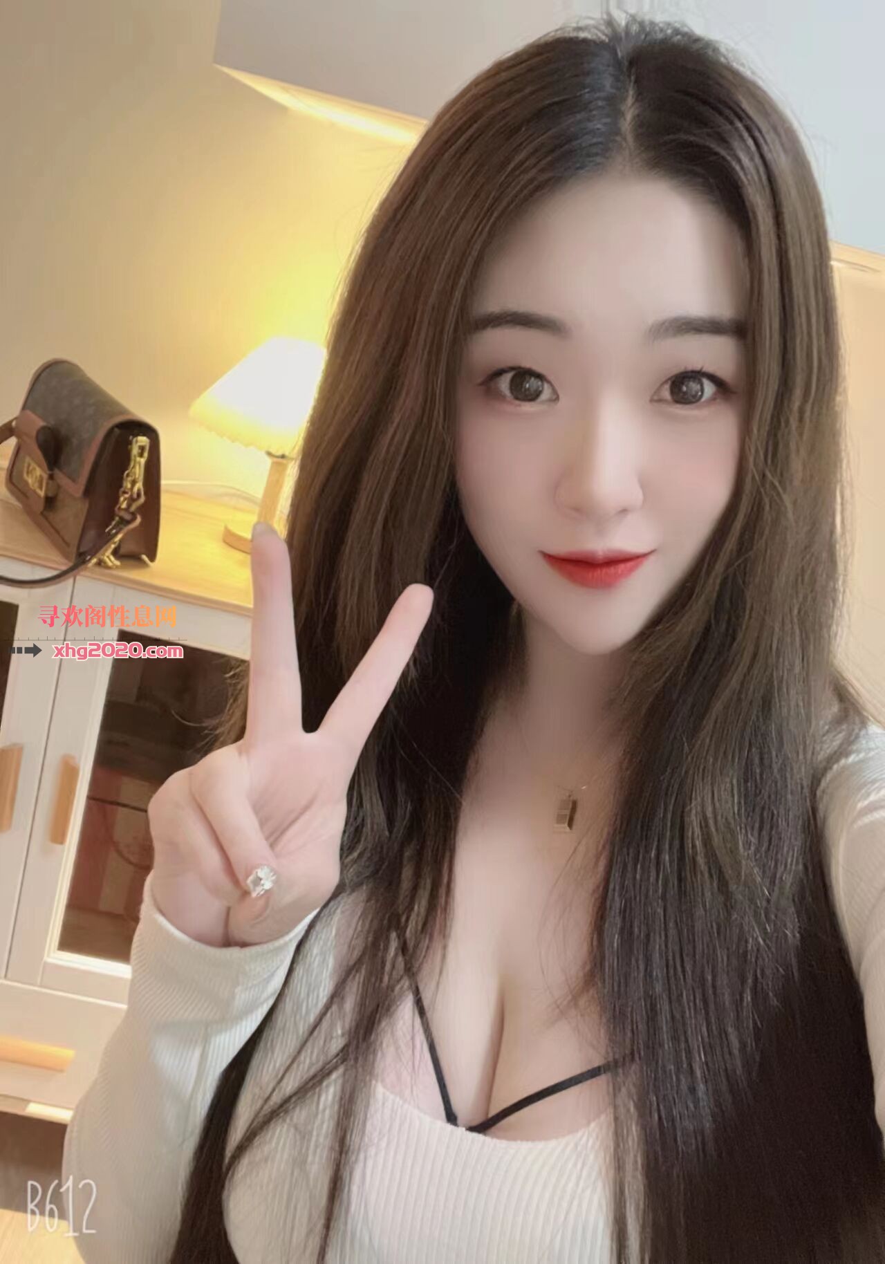 大胸长腿潇雅