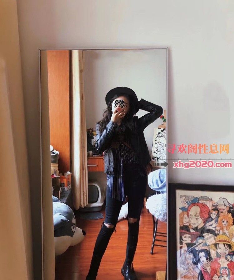 年轻美术老师