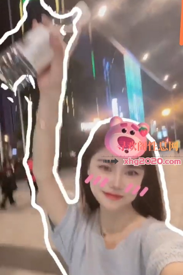 年轻美术老师