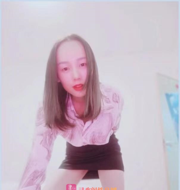 温柔娇小少妇