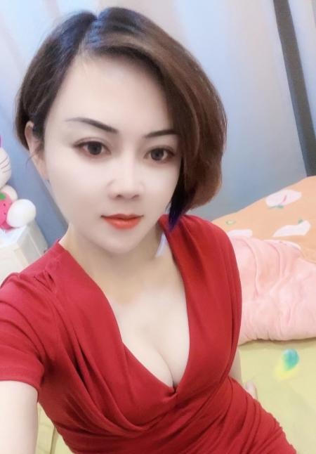 布吉街服务型少妇