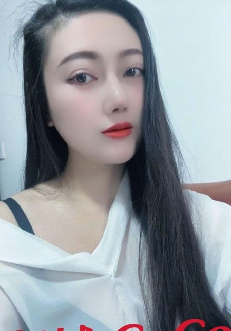 大奶coco小姐