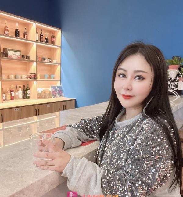 英语老师潇潇