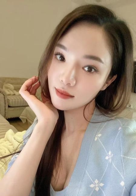 有颜值又有服务的媚娘