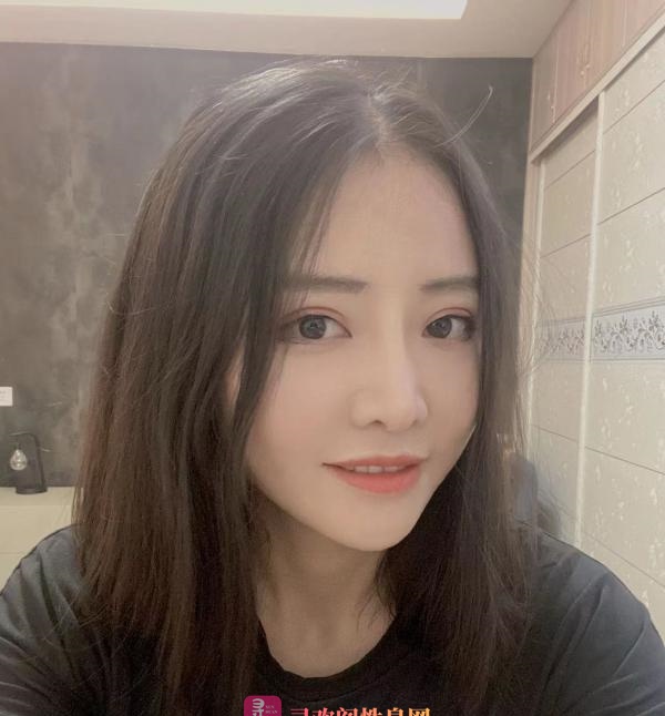 包河大熊游戏妹