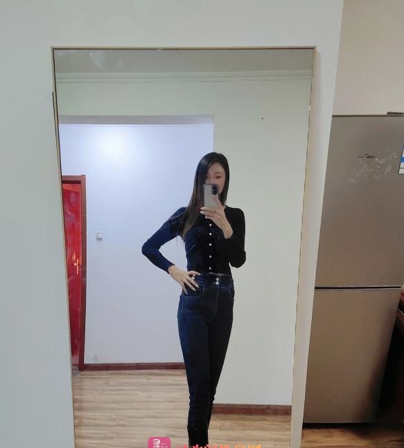 青岛李沧区丰满小姐姐