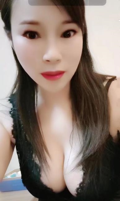 下城服务系长腿少妇