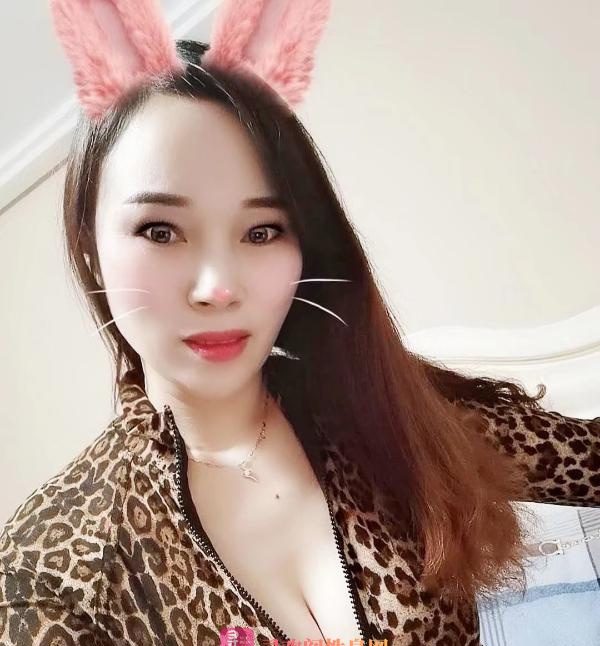 下城服务系长腿少妇