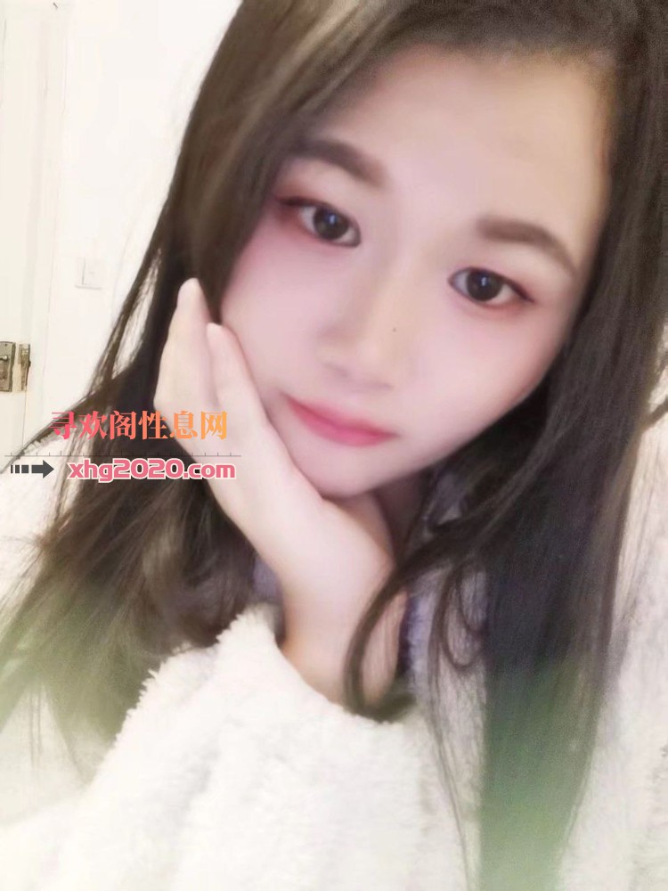颜值不算很高但是服务很卖力的妹子