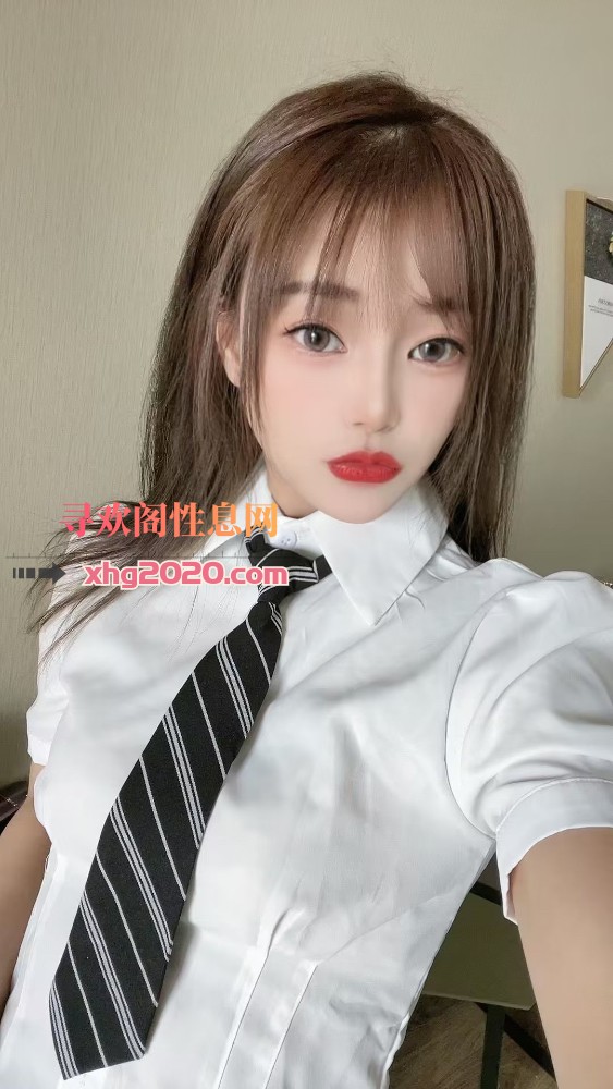新人莉莉