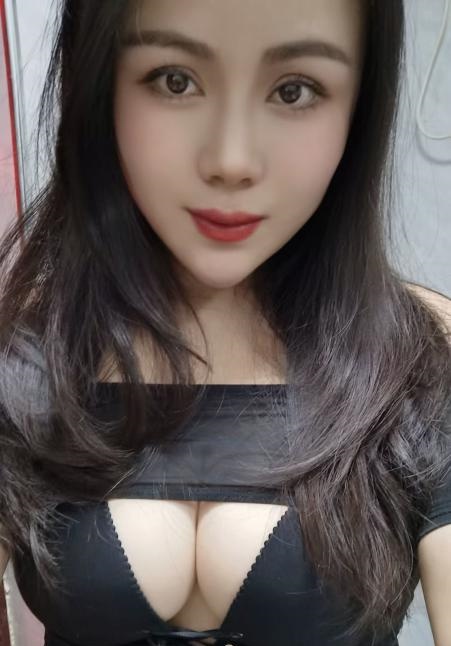 胸大丰满少妇婷婷