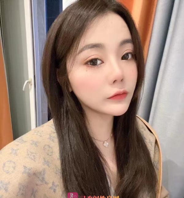姑苏区瑜伽女孩萌萌