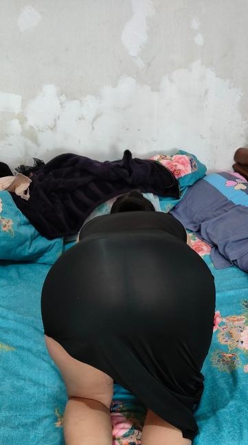丰乳肥臀巴适红姐