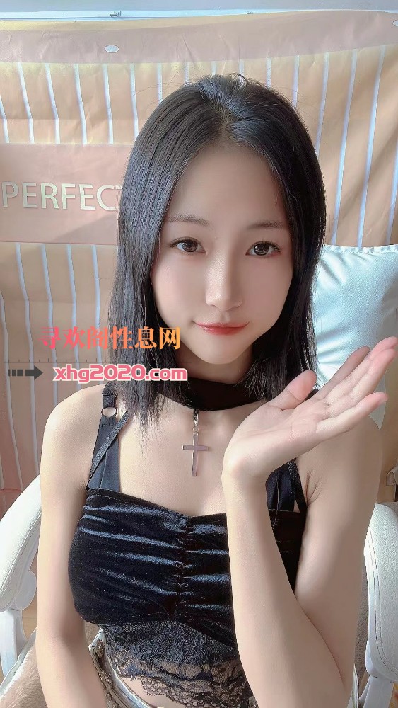 青山区清纯小姐姐