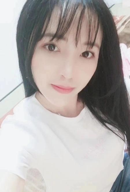 宝安兼职妹小萱