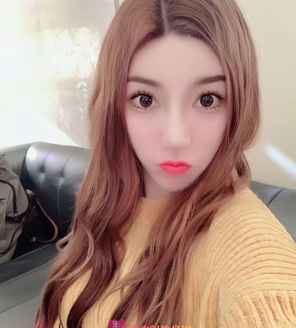 天河网红脸美女琪琪