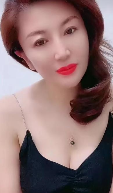 长春性感熟女梅姐