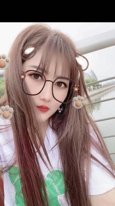 南翔小妮子