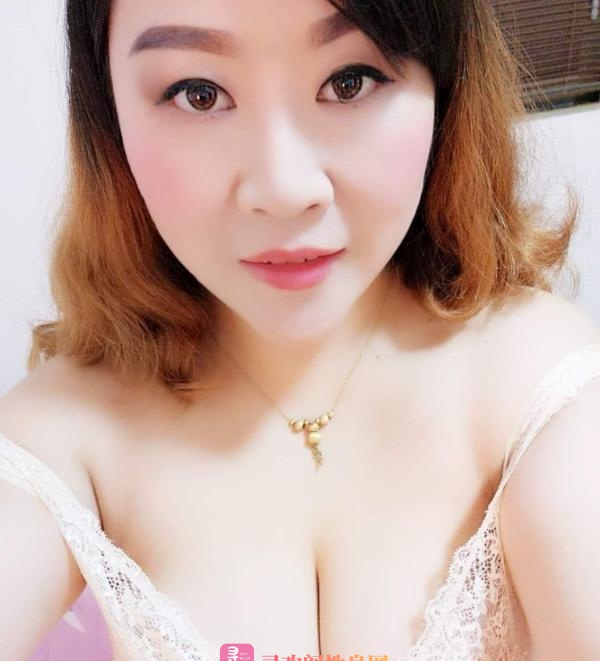 番禺大石巨乳少妇