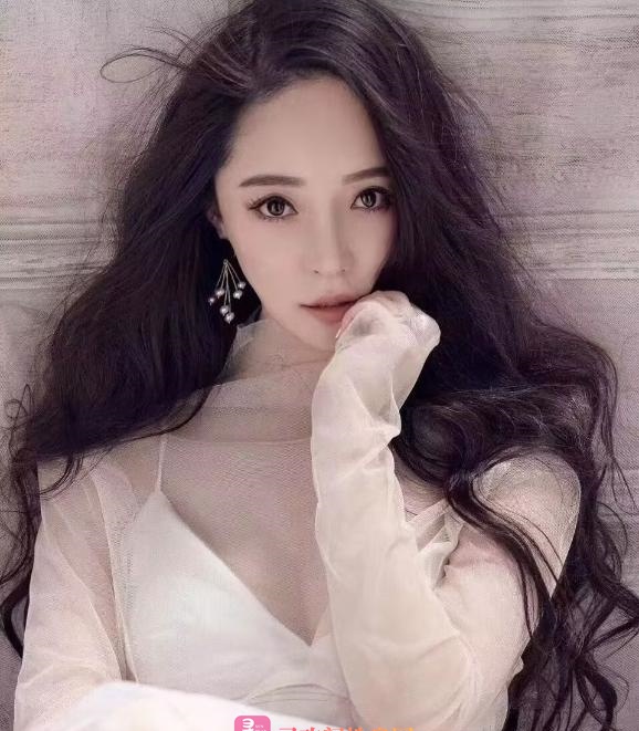 颜值嫩妹子