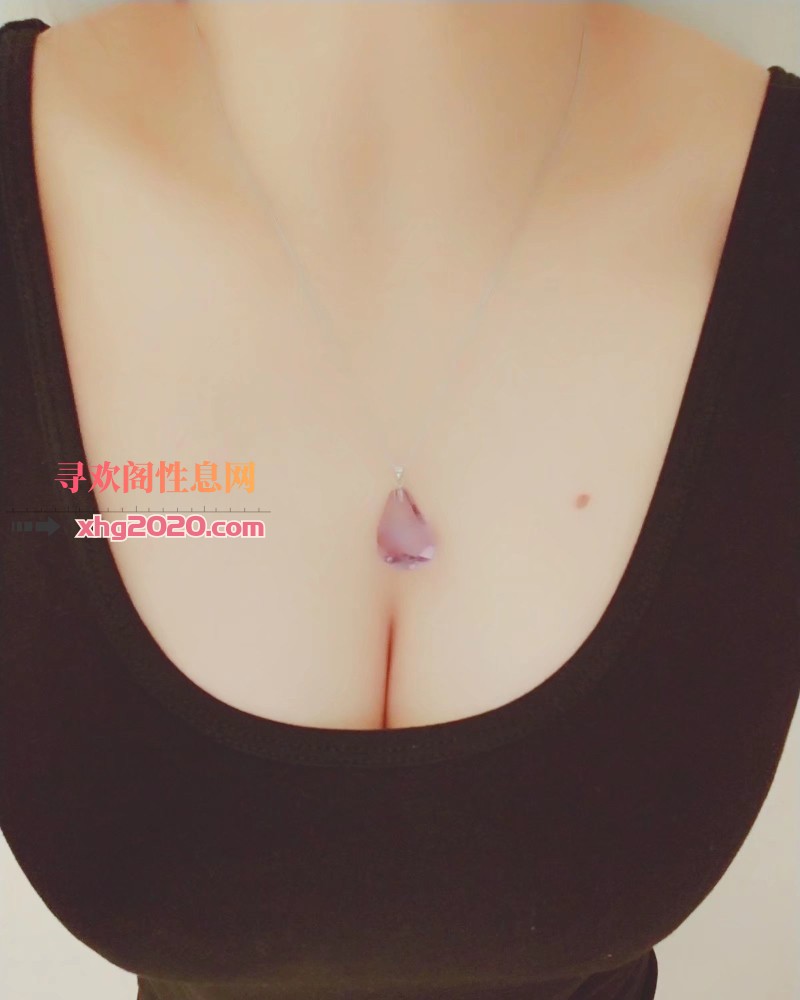 张府园地铁站梦然