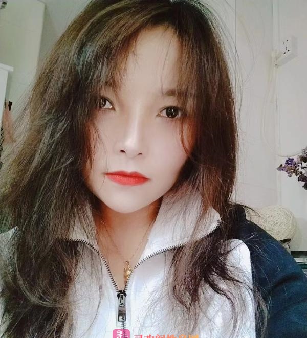 大奶晨曦