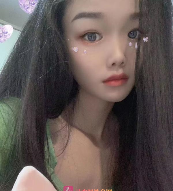 粉鲍嫩妹