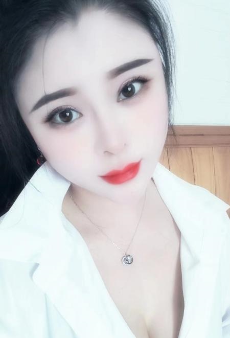 万国城大胸轻熟妇