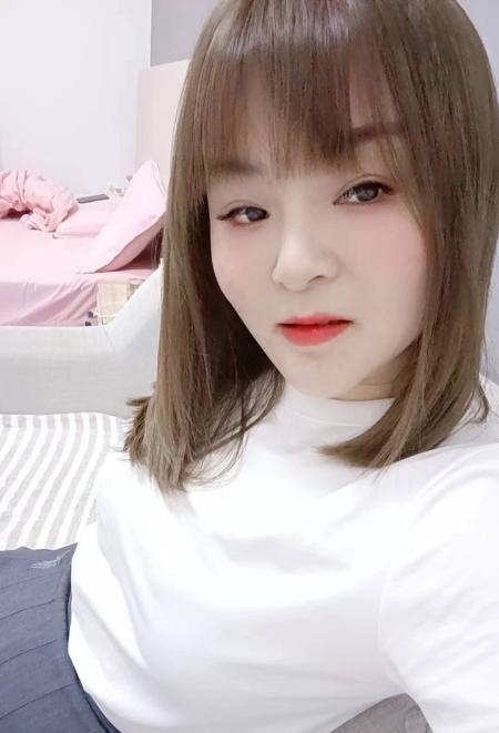 风骚服务型妹子