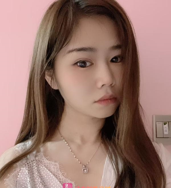 高新学生装身材控小丽