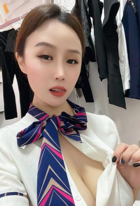 长腿制服骚婷婷