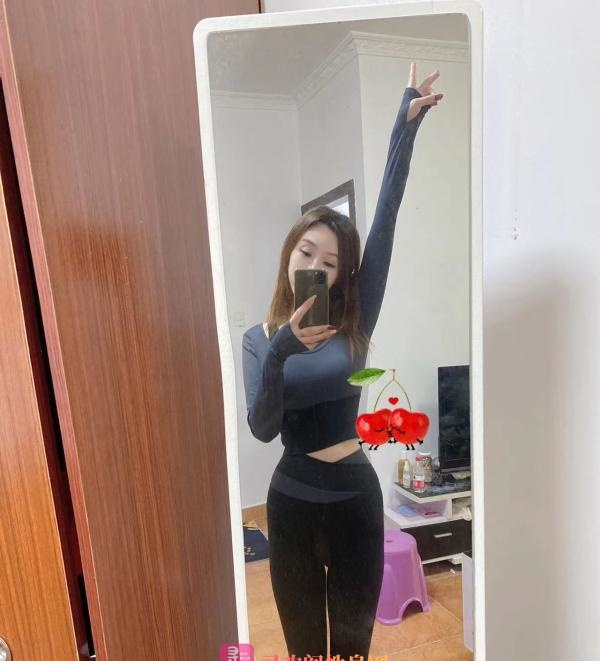 长腿制服骚婷婷