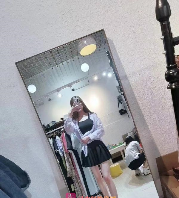 服务系美少女洋洋