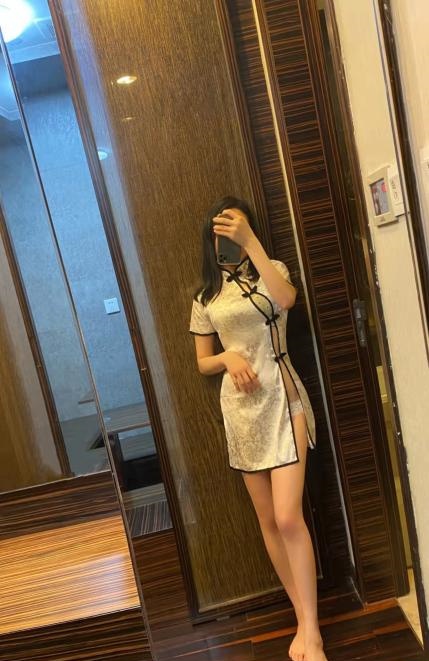 广州旗袍白丝希希