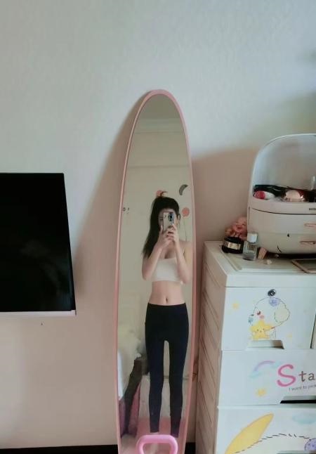 小家碧玉小姐姐
