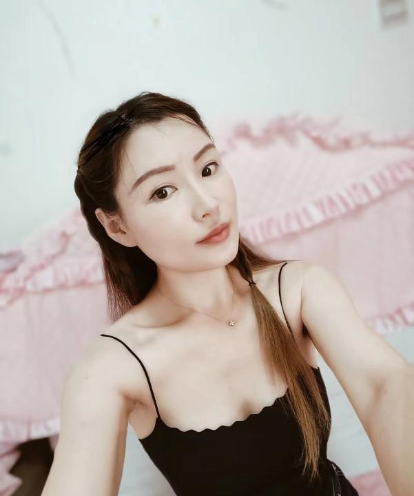 小家碧玉小姐姐