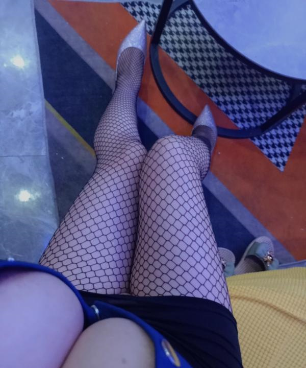 前凸后翘的建邺小辣椒