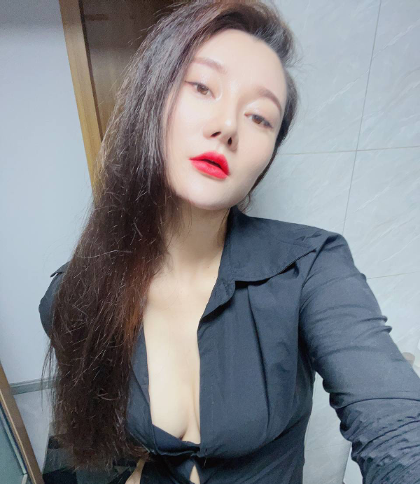 海珠美乳服务系灵儿