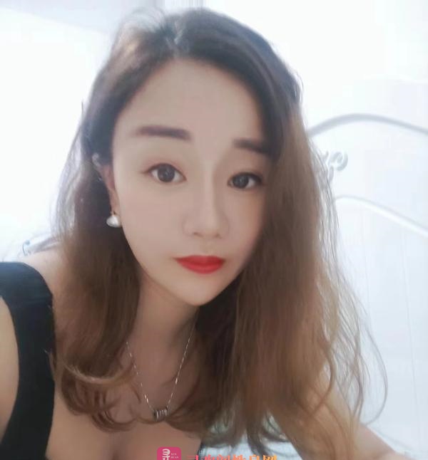 黑丝御姐小如