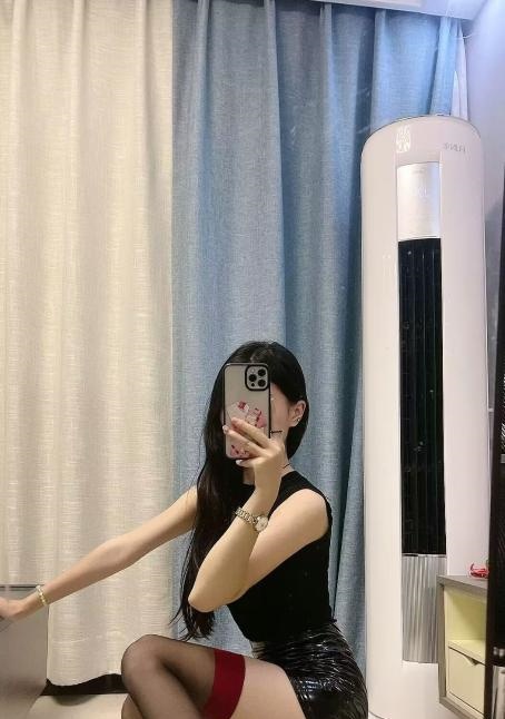 新都区苗条萱萱