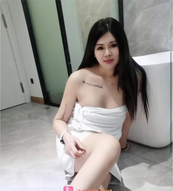 风骚大奶静静