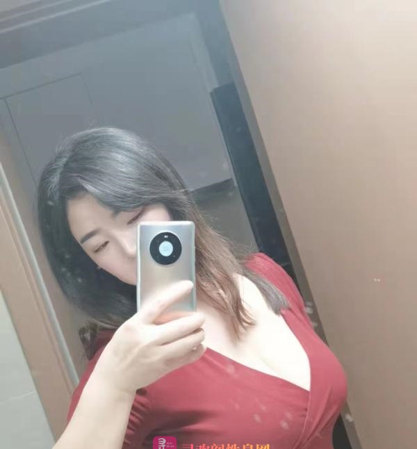 丰满大奶少妇